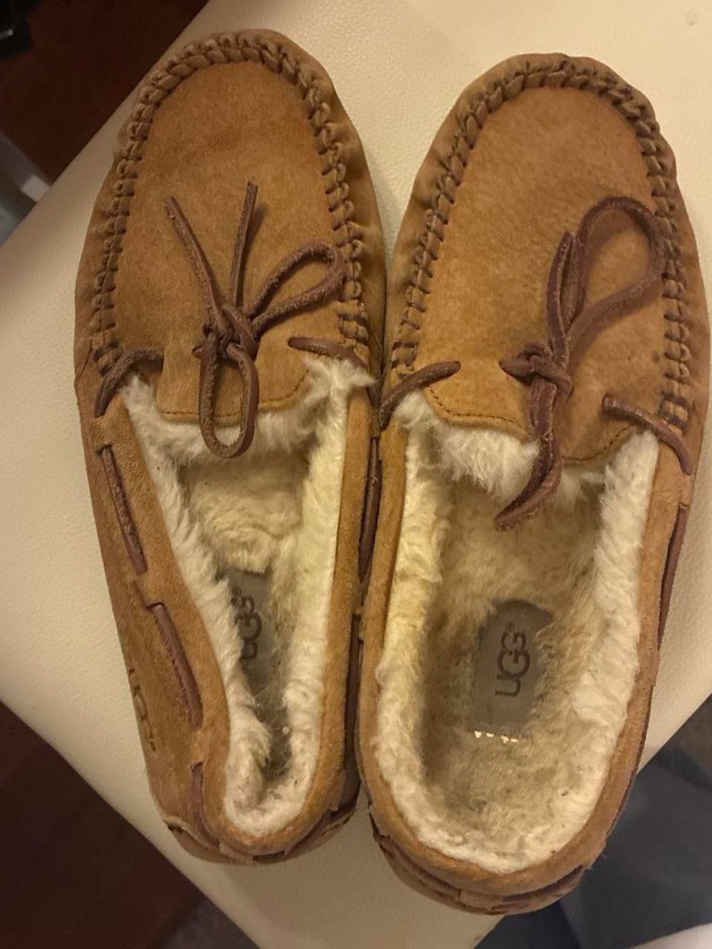 UGG womanโs Chestnut Brown Sheepskin-Lined Moccasin Loafers